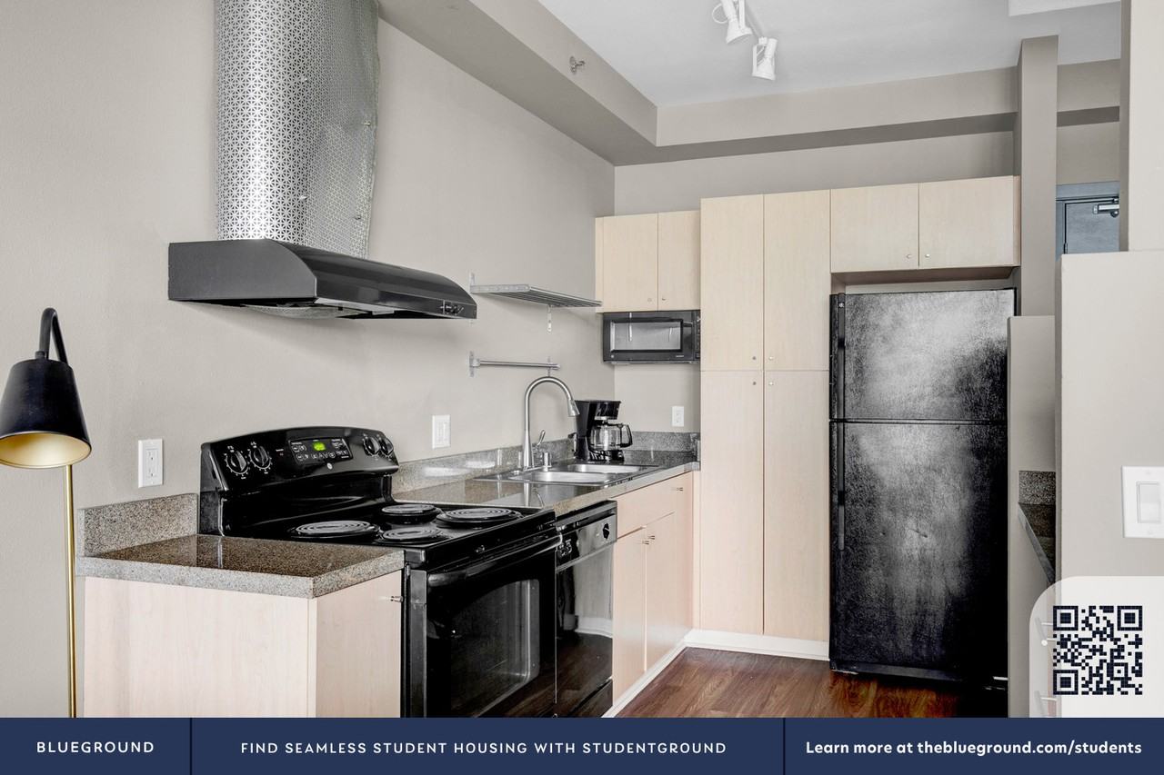 989 112th Ave Ne #204 - Photo 7 of 43