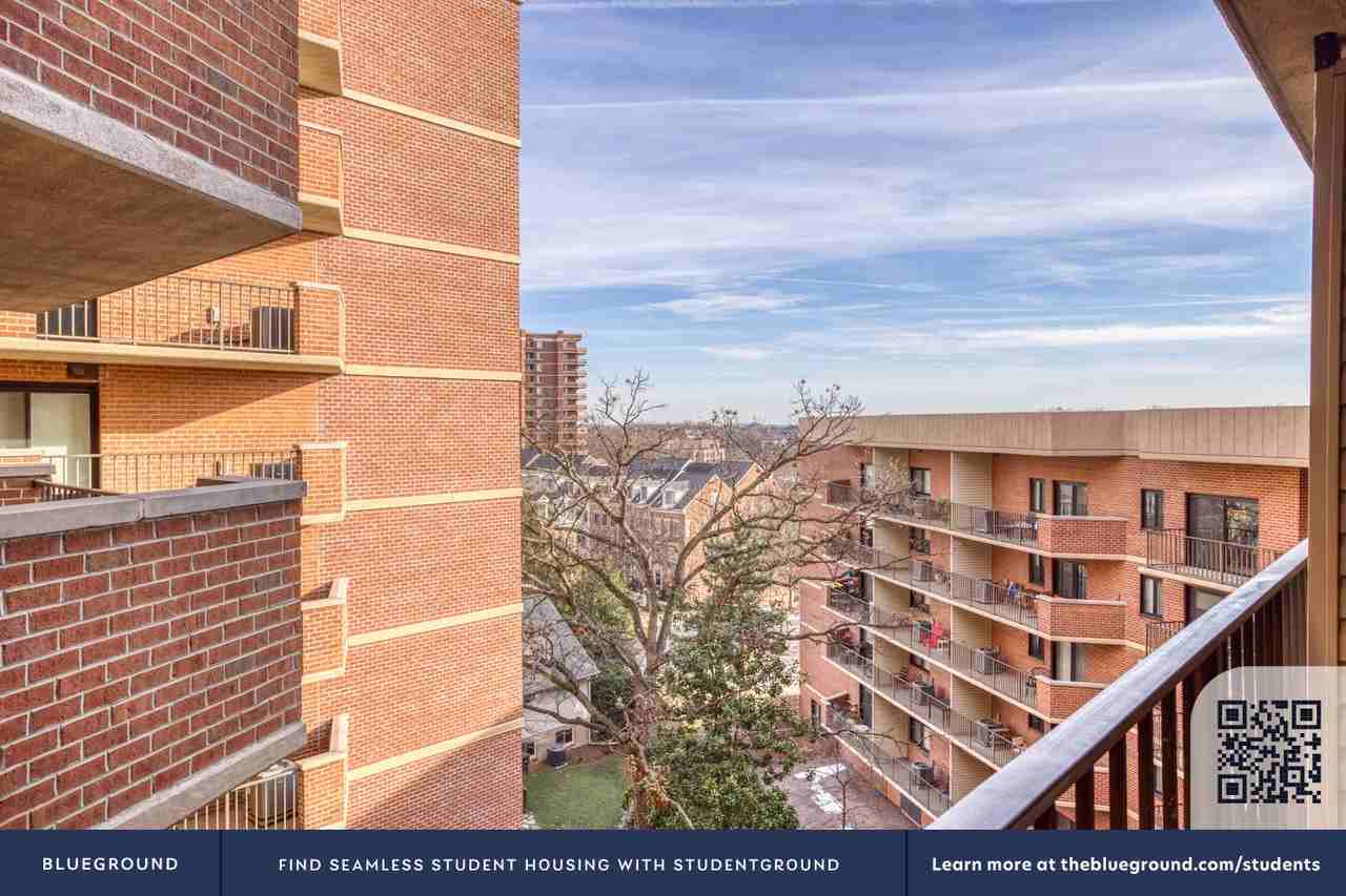 2500 Clarendon Boulevard - Photo 7 of 39