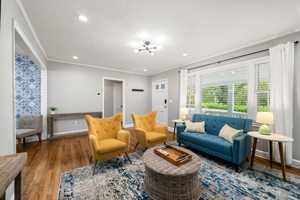 featured image of 639 S Peachtree St