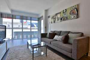 featured image of 325 Front St W