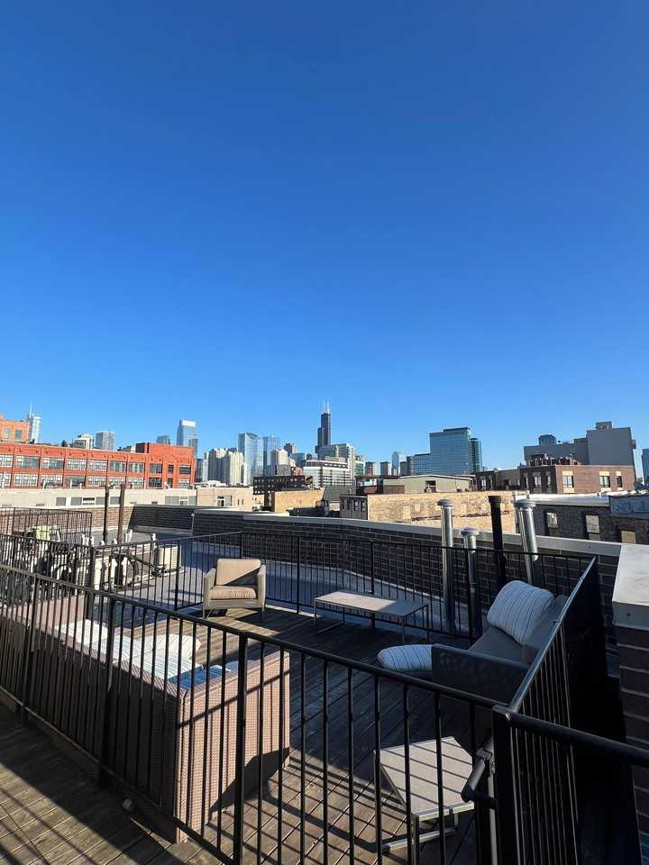 951 W Huron St #1031380P - Photo 5 of 19