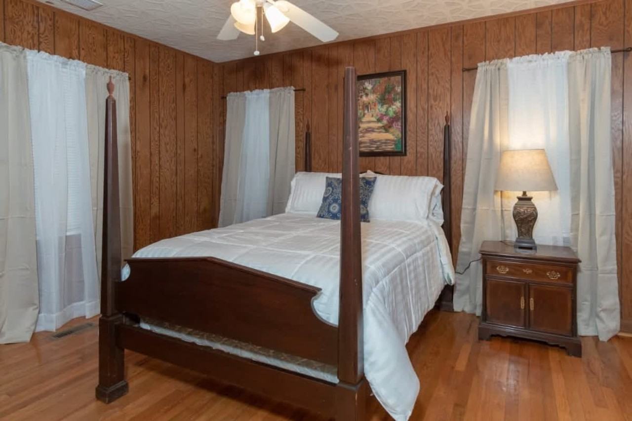 4629 Rosemont Drive - Photo 3 of 66