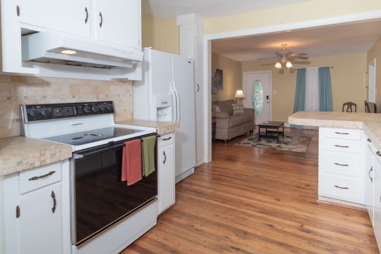 4629 Rosemont Drive - Photo 4 of 66