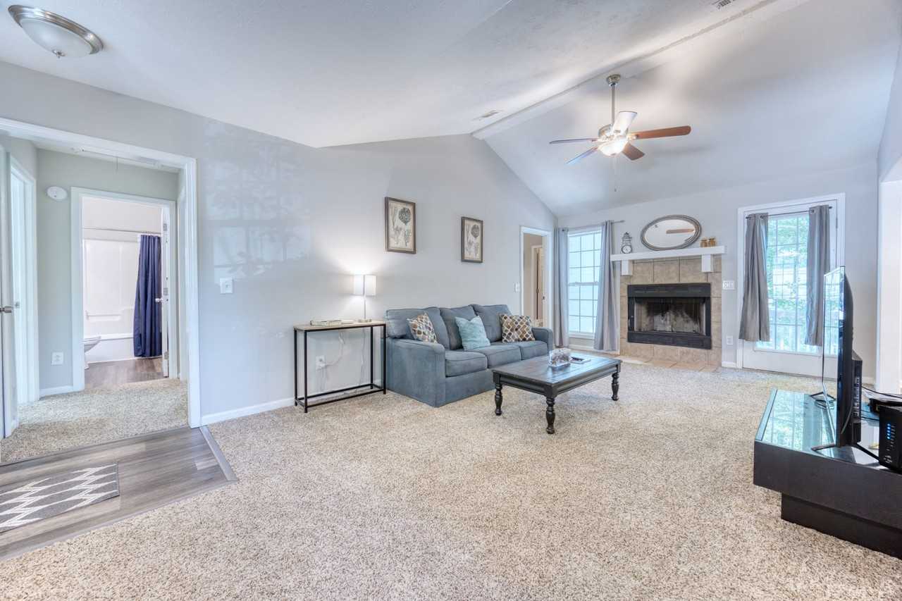 4209 King Arthur Pl #1043488P - Photo 4 of 47