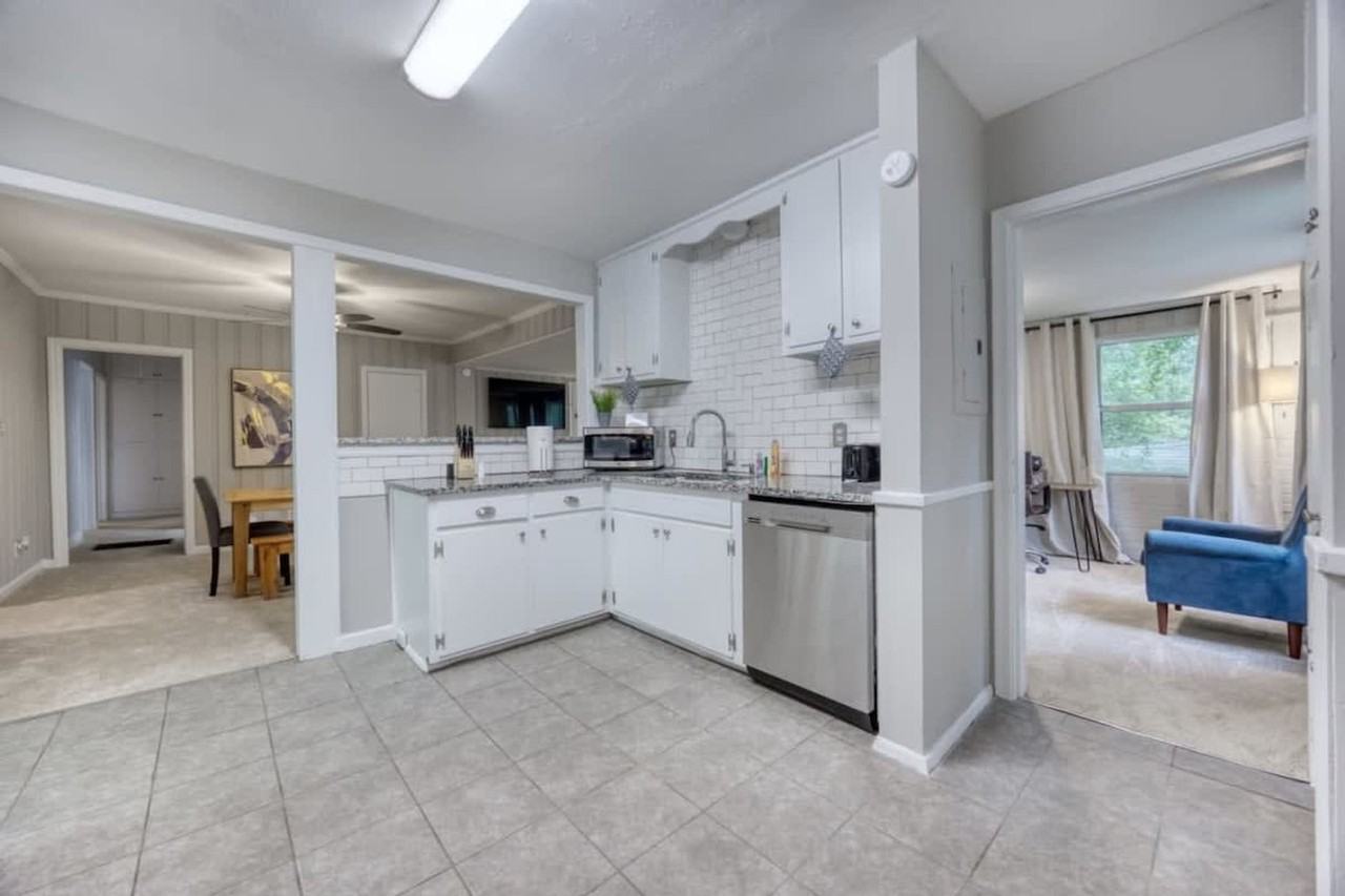 2800 Gardenia St #1043741P - Photo 7 of 50