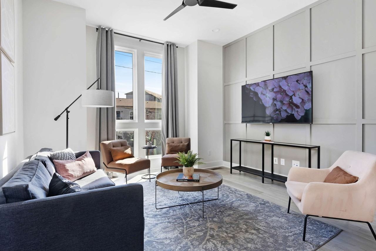 919 Ramsey Street - Photo 2 of 57