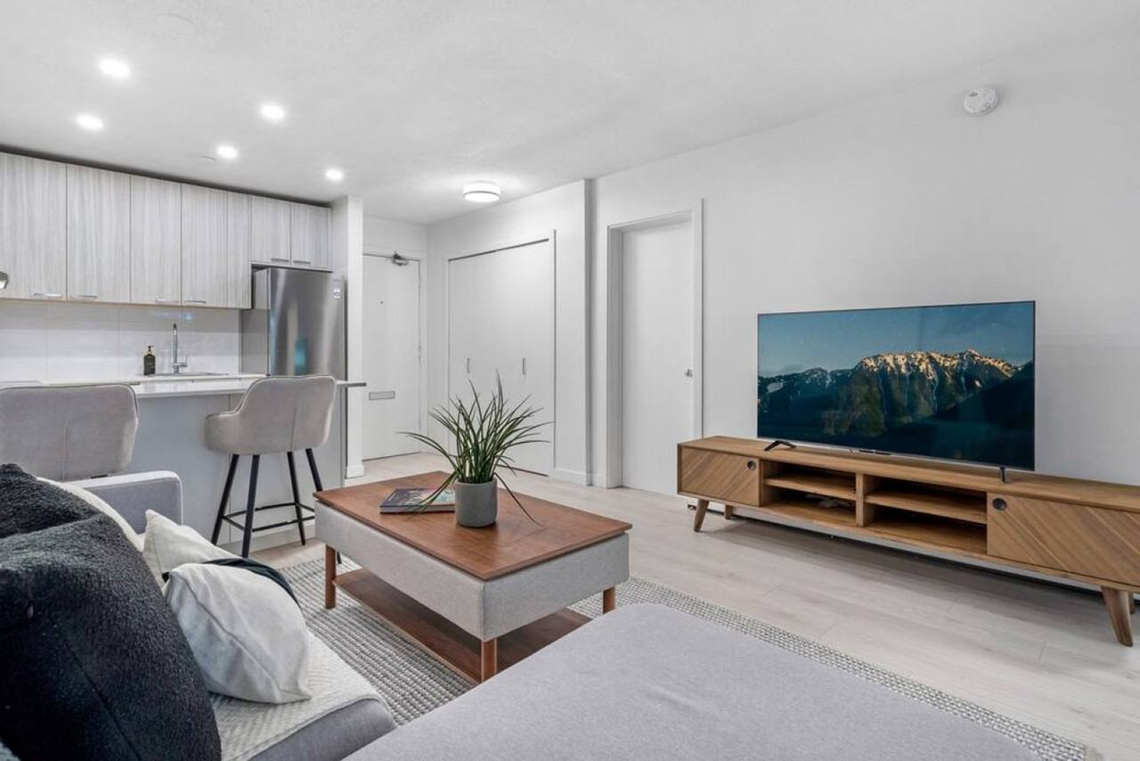 2225 West 8th Avenue - Photo 2 of 35