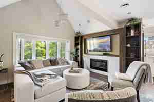 featured image of 2457 West 7th Ave