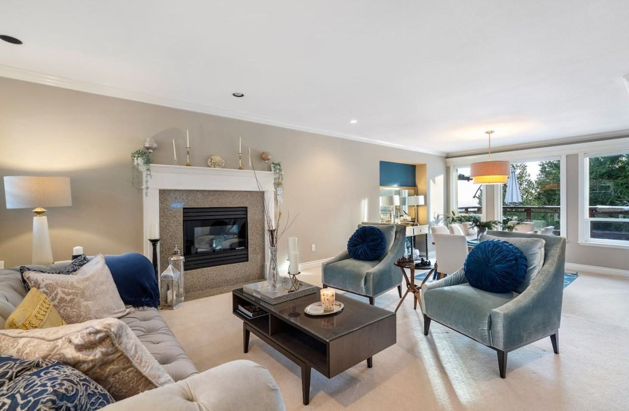 935 Sauve Crt #1051854P - Photo 3 of 50