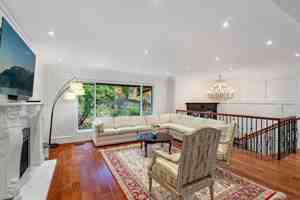 featured image of 332 Stevens Dr