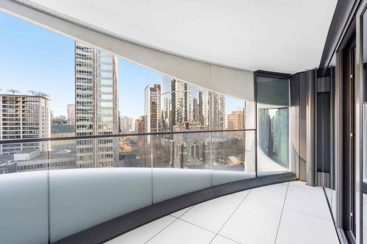 1033 Nelson St #1051945P - Photo 5 of 28