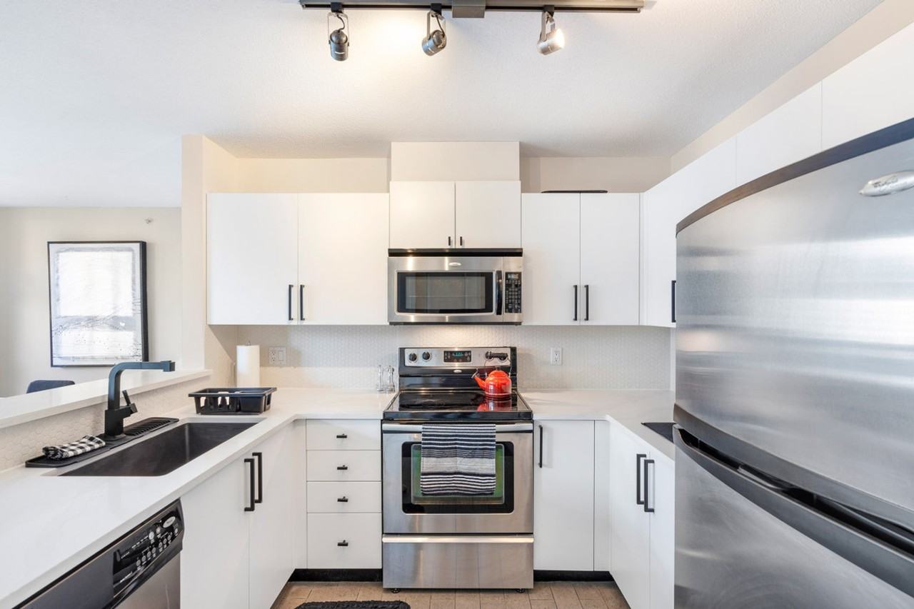 1295 Richards St #1057712P - Photo 5 of 37