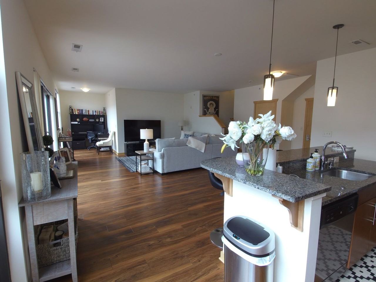 Jackson Square Apartments - Photo 7 of 42