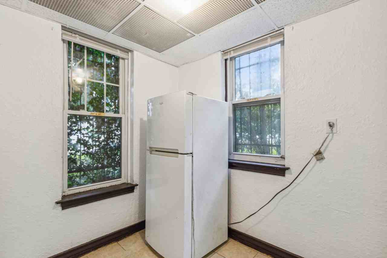 120 Glynn Ct. - FDR Seward Glynn - Photo 7 of 16