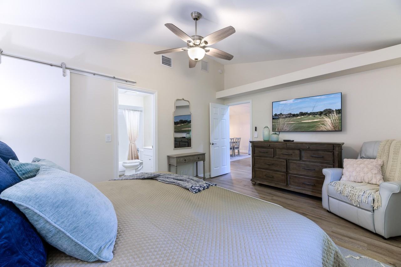 830 Club Dr - Photo 5 of 15