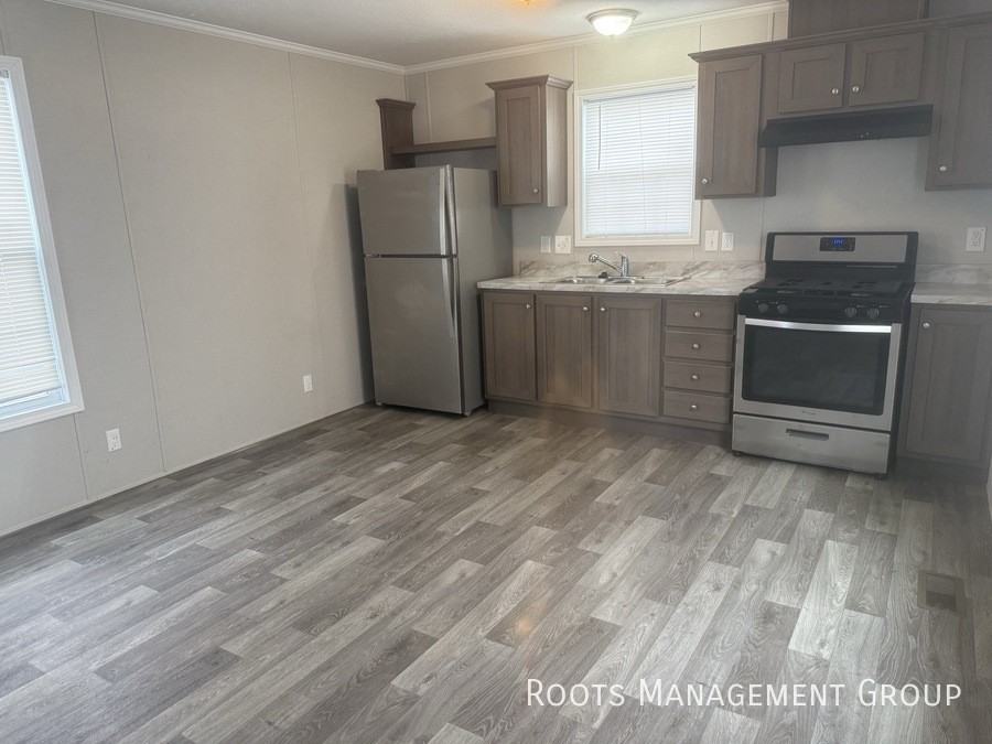 1995 S Schuyler Ave Trlr B2 #B2 - Photo 2 of 10