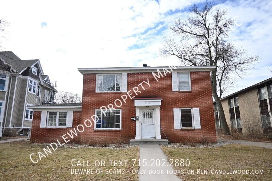 1933B Main St - Photo 3 of 34