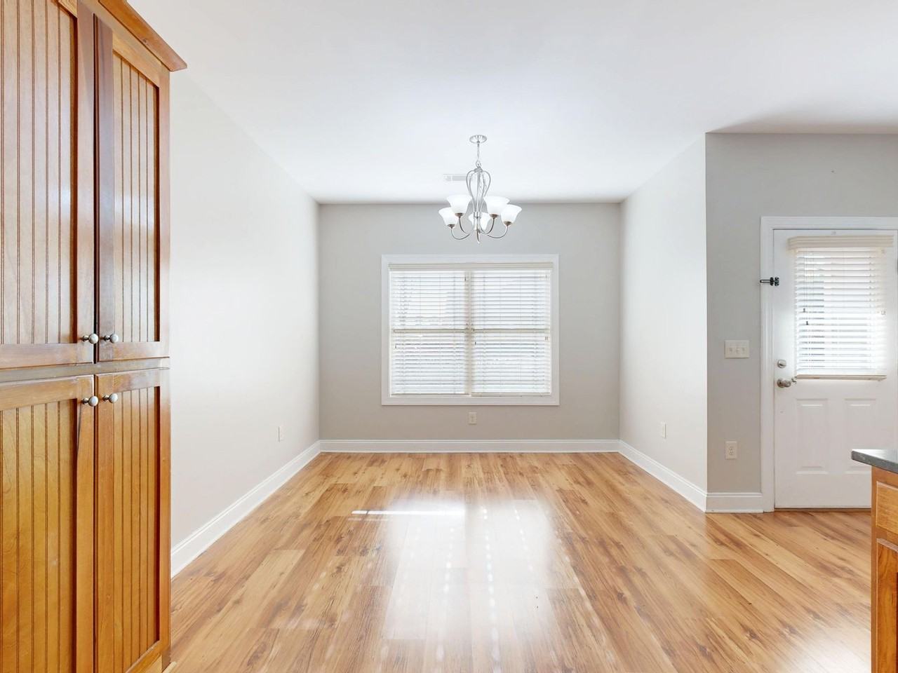 176 Garrett Dr - Photo 6 of 16