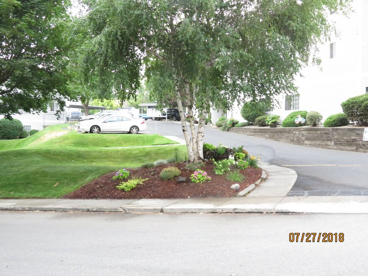 Hart Terrace Apartments - Photo 4 of 4