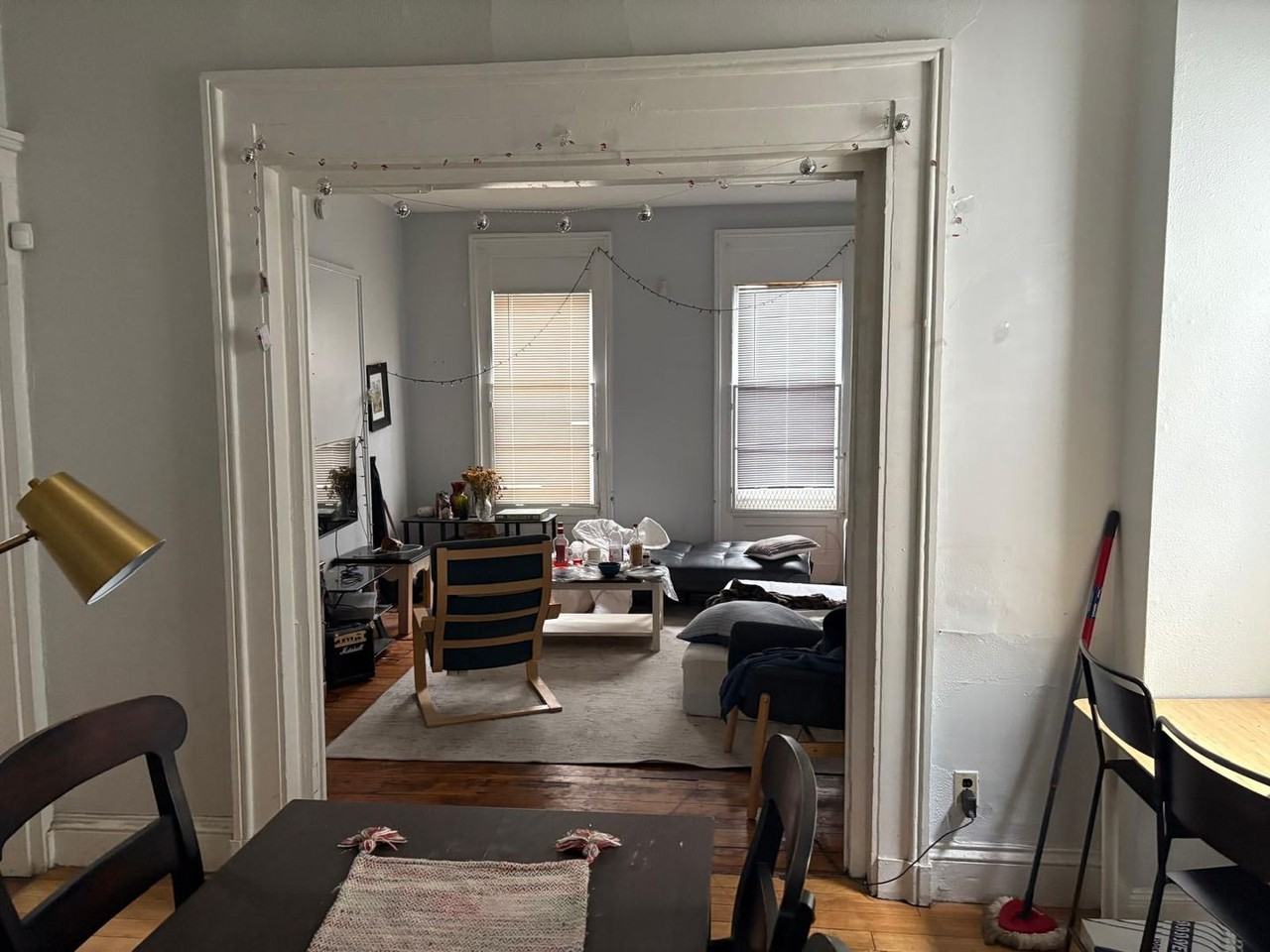 395 Crown St - Photo 2 of 18