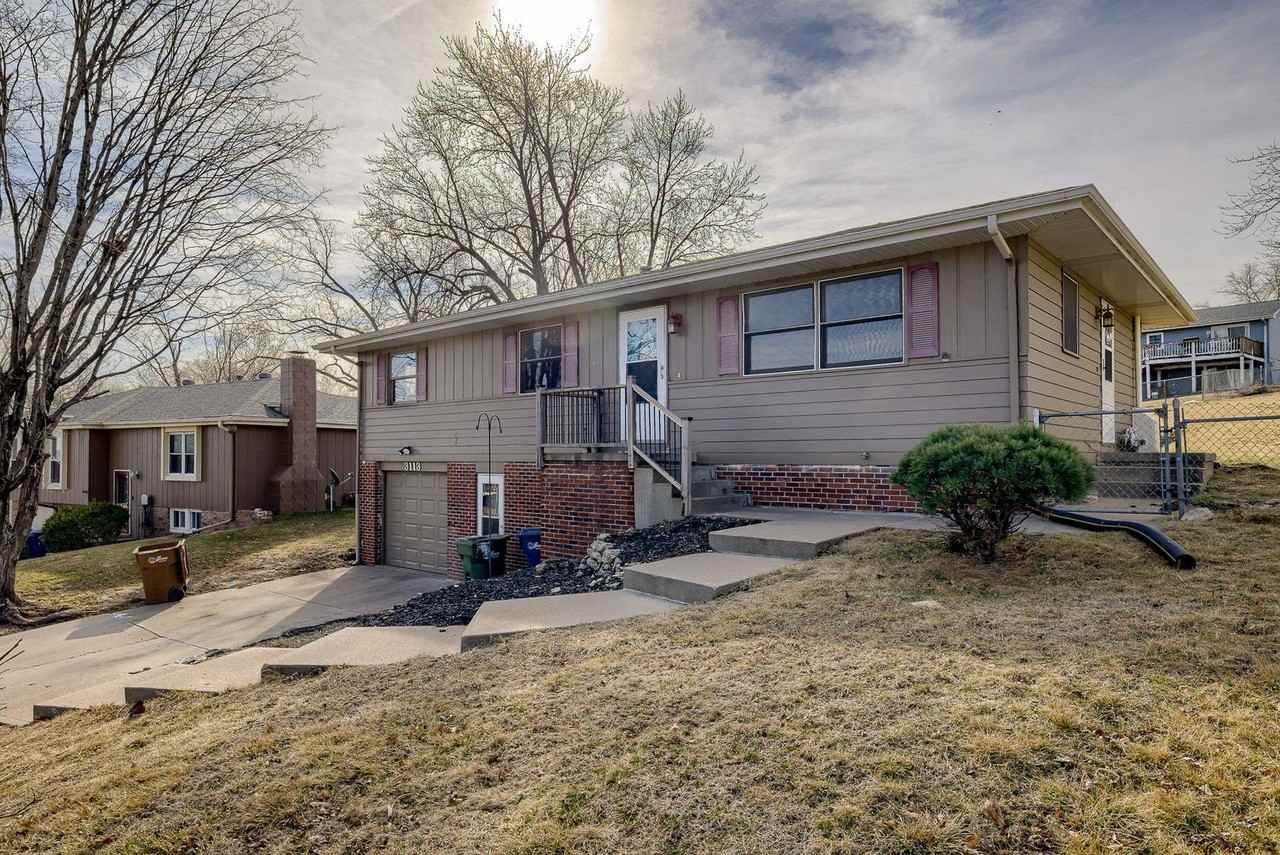 3113 Golden Blvd - Photo 2 of 24