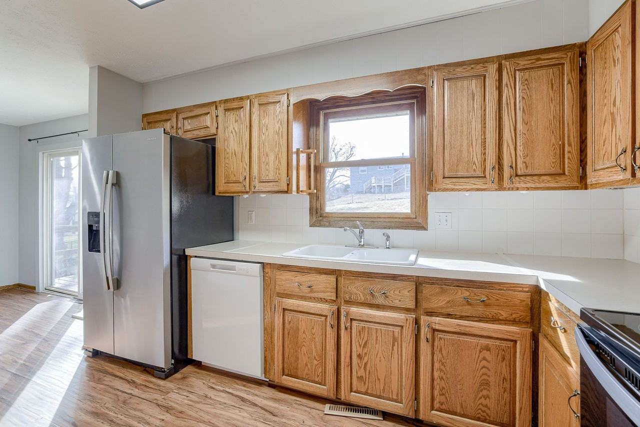 3113 Golden Blvd - Photo 6 of 24