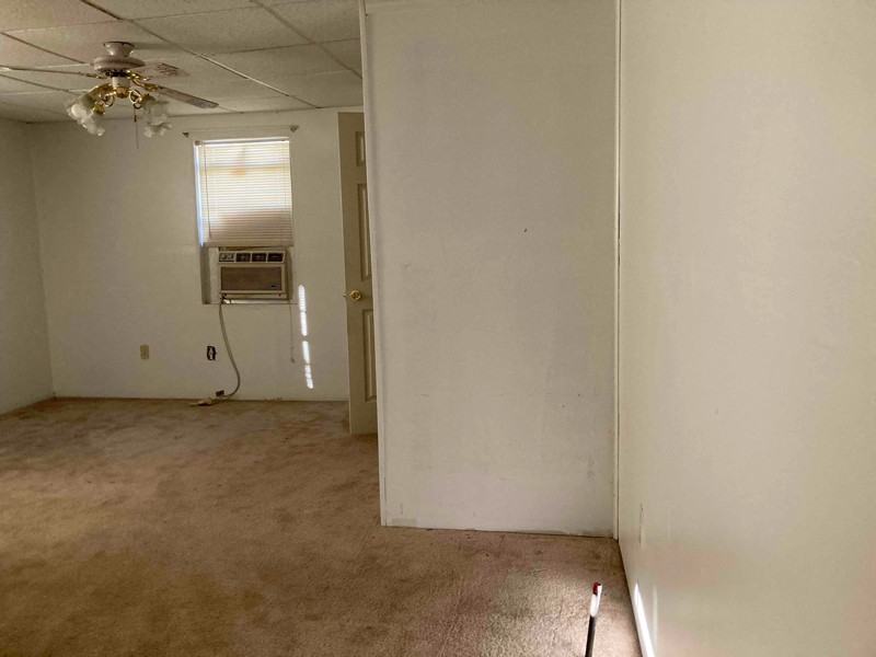 5912 Owen St - Photo 3 of 7