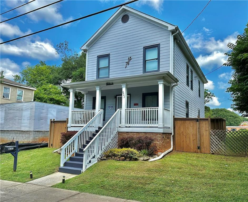 633 Parsons St Sw - Photo 3 of 19