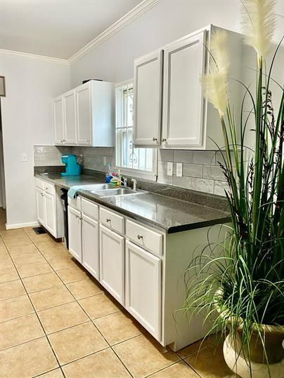 633 Parsons St Sw - Photo 7 of 19