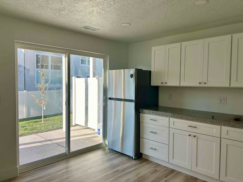 1313 West Caine Drive - Photo 2 of 19