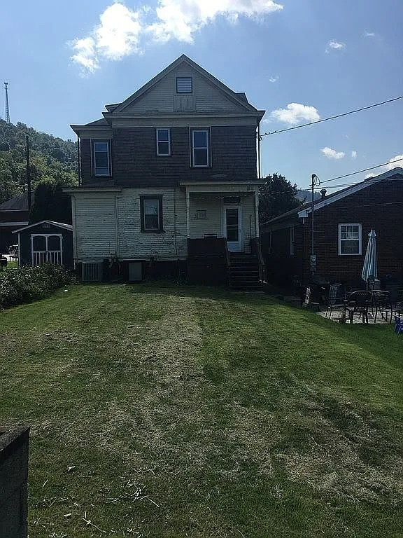 103 N 7th St #B - Photo 3 of 10