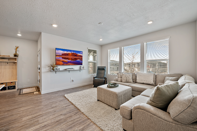 1104 W Early Light Way - Photo 6 of 20