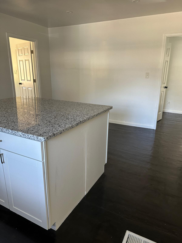 1951 Handley Ave Sw - Photo 6 of 14