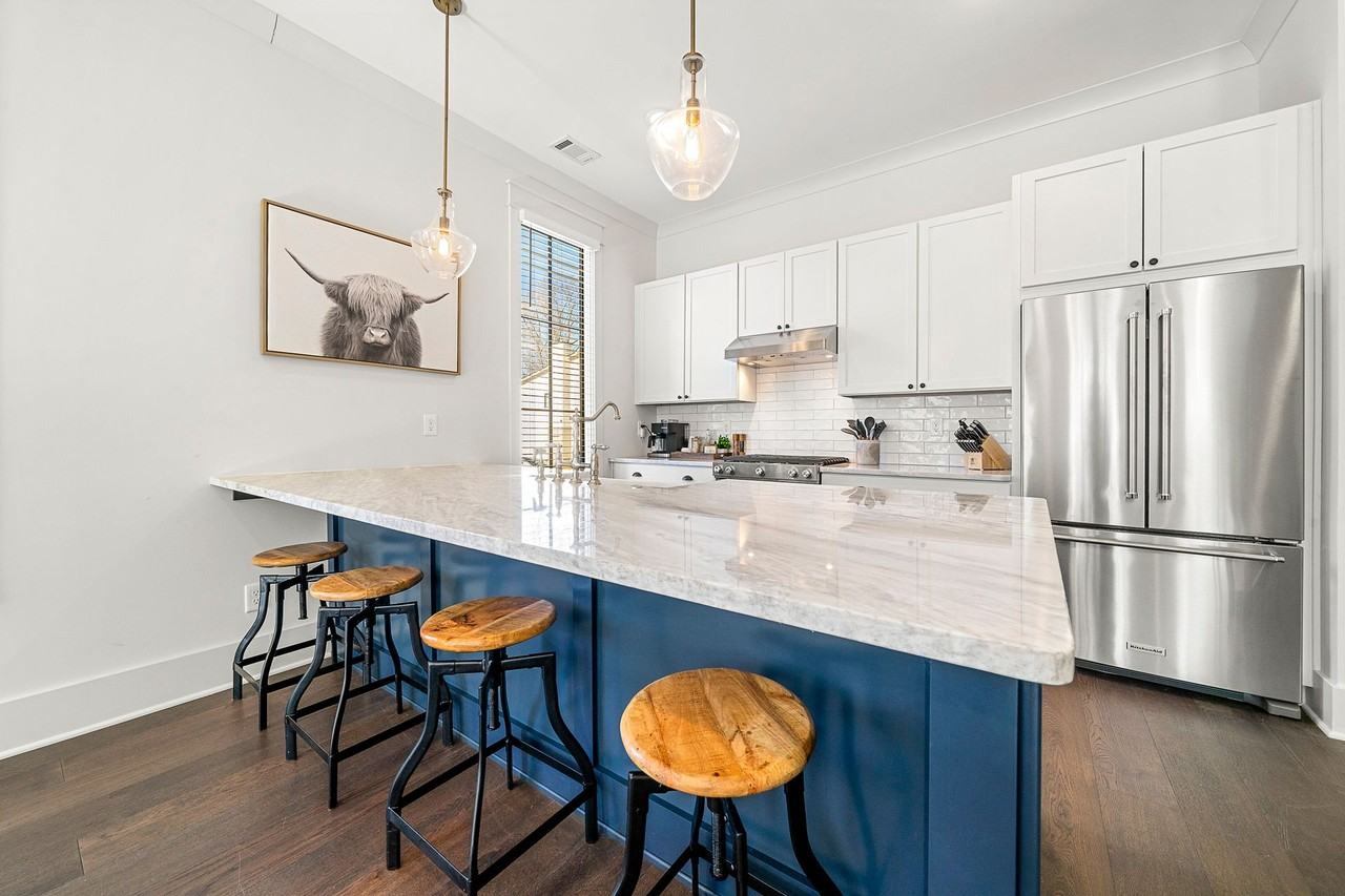 Cedar Walk Townhomes - Photo 4 of 20