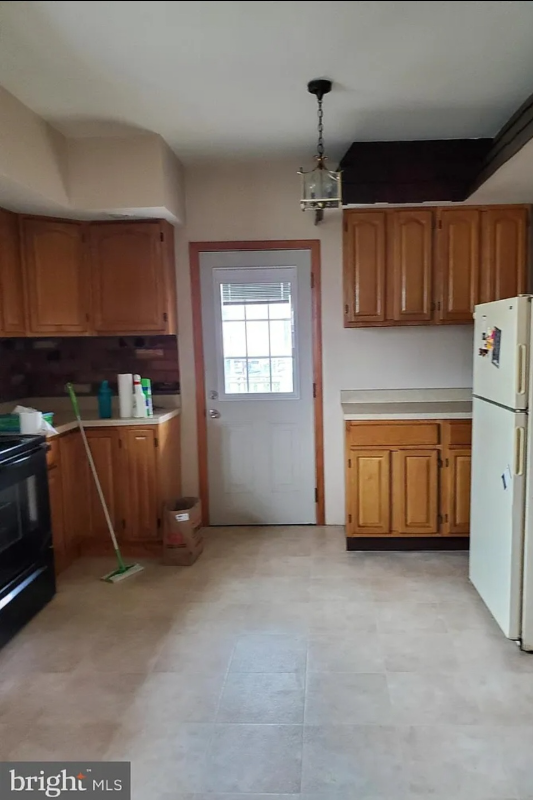 600 N 2nd St - Photo 2 of 12