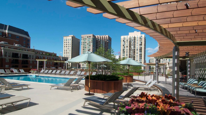 401 N Clark St - Photo 7 of 13