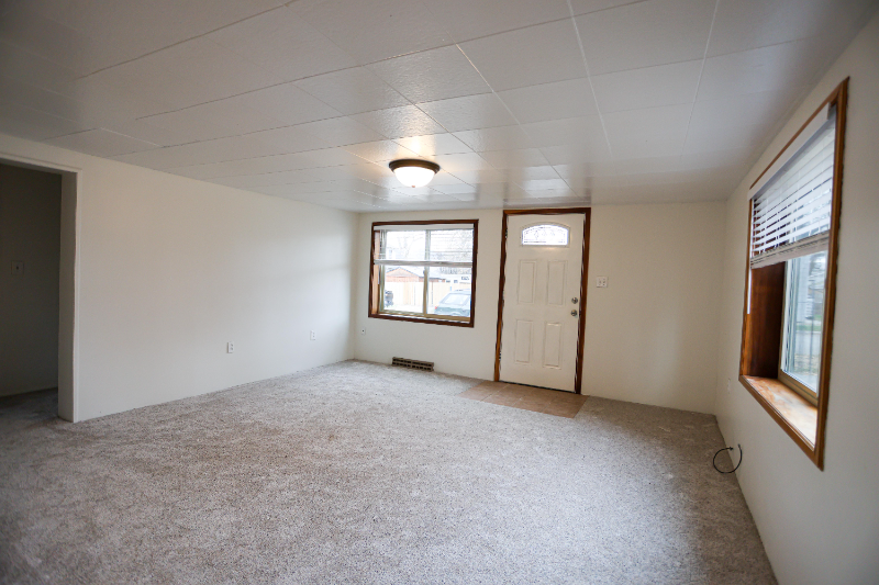 217 S G St - Photo 4 of 20