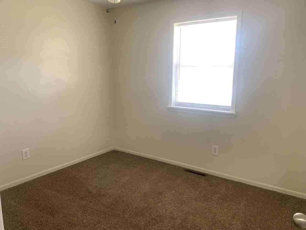 21925 Highway Y - Photo 7 of 19