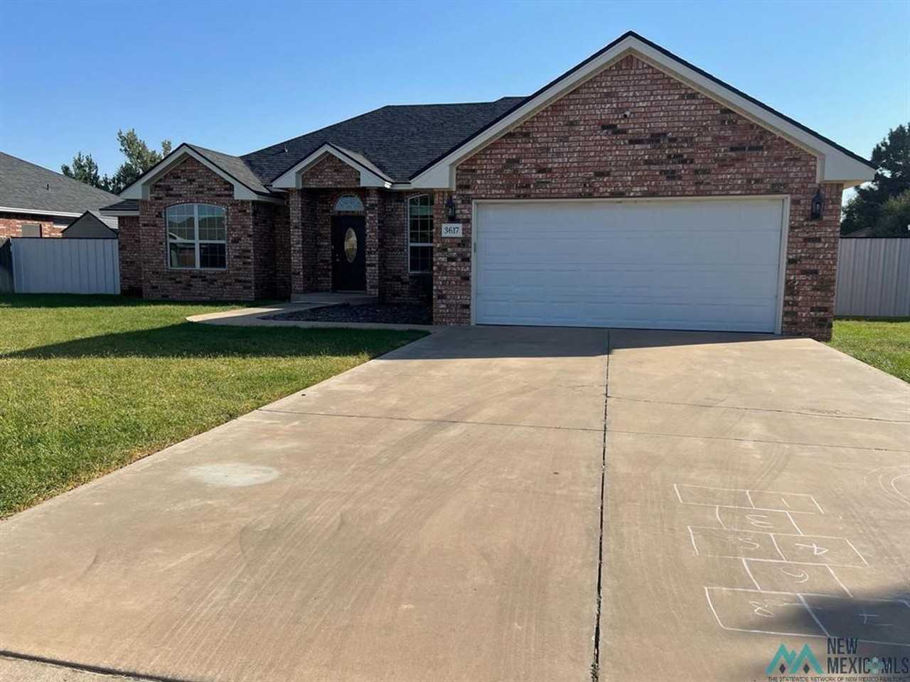 3617 Benjamin Davis Dr - Photo 2 of 34