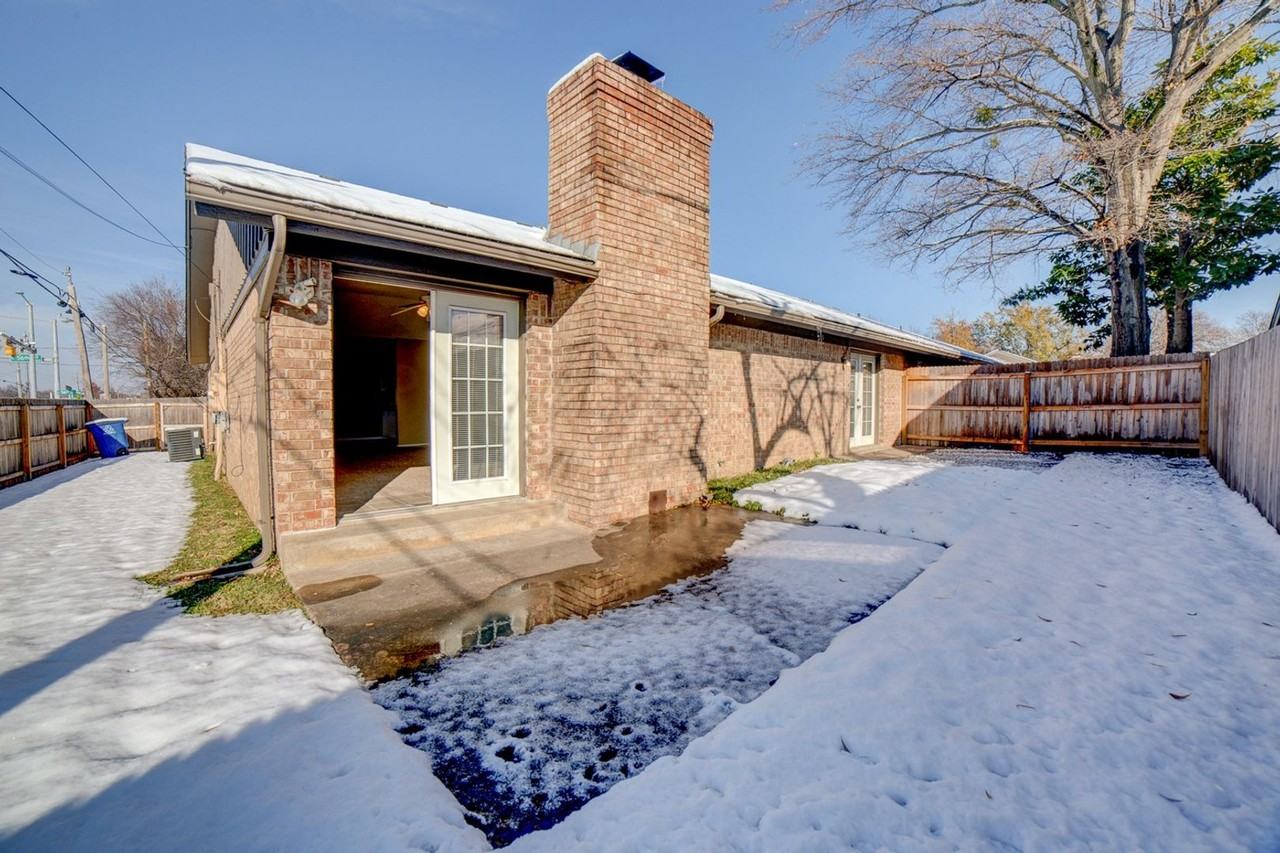 3302 E 56th Pl #A - Photo 5 of 27