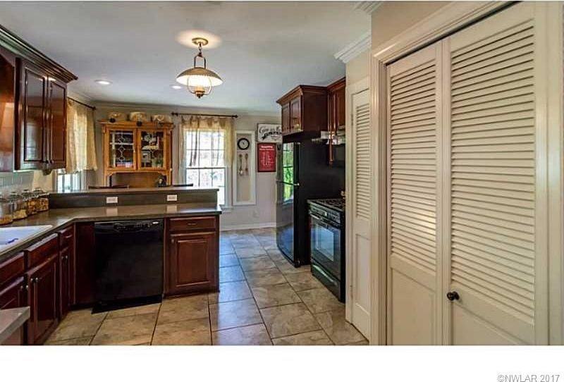 3624 Gilbert Dr - Photo 7 of 21