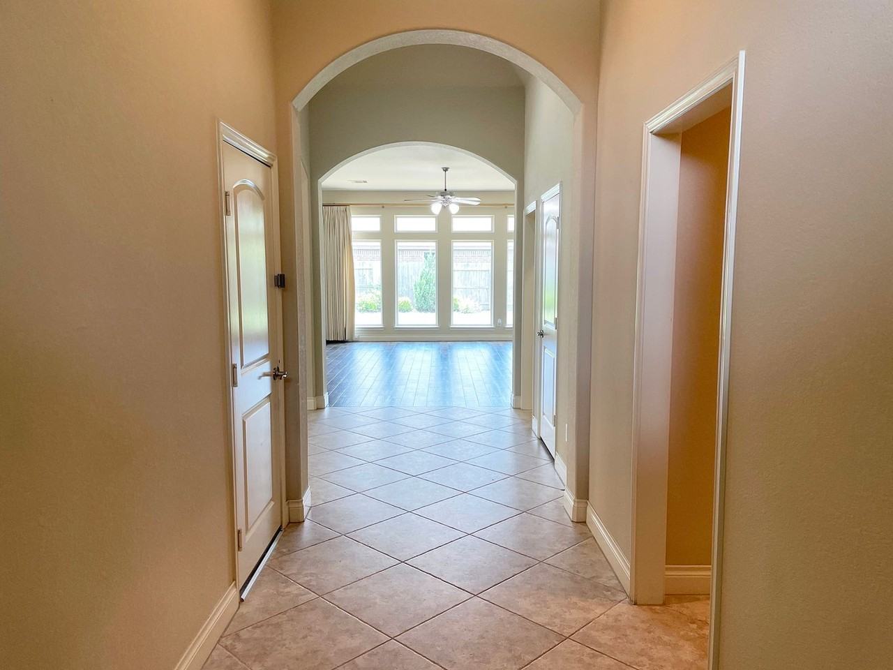 2302 Lost Bridge Lane