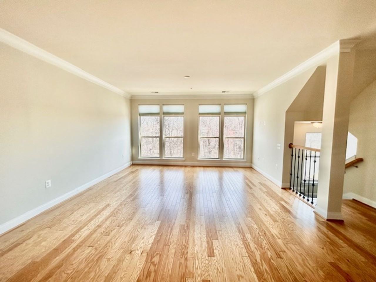 140 Copley Cir - Photo 5 of 36