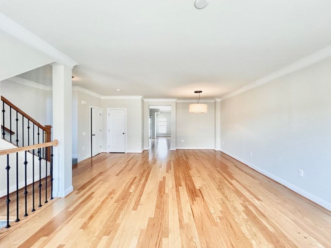 140 Copley Cir - Photo 6 of 36