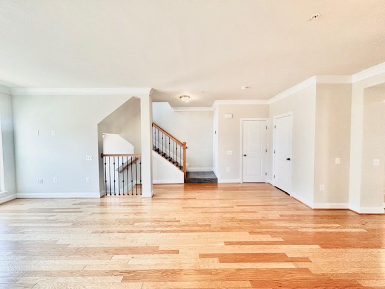 140 Copley Cir - Photo 7 of 36