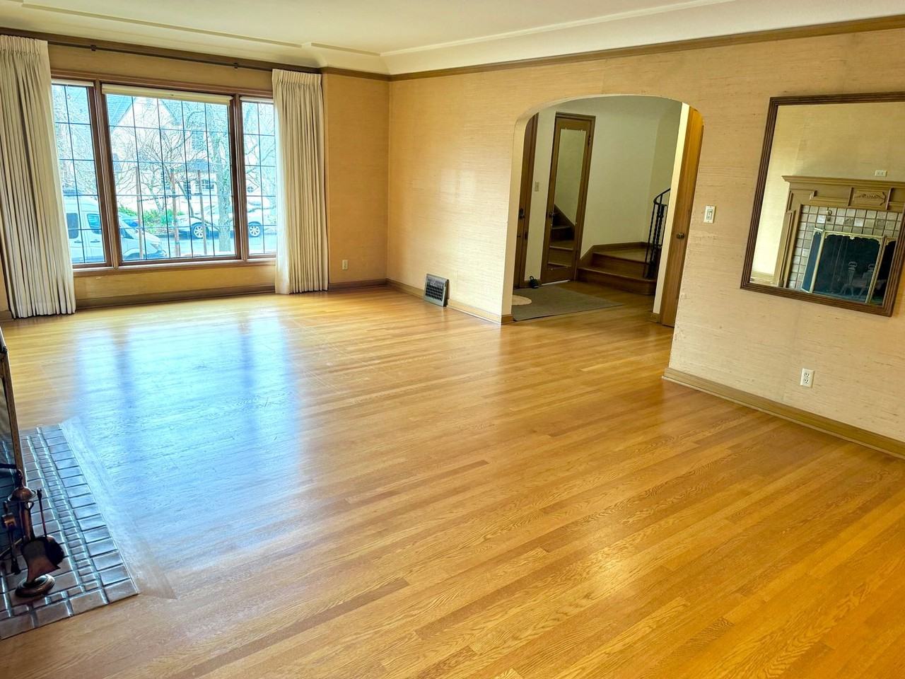 2645 Northeast Alameda Street - Photo 6 of 38