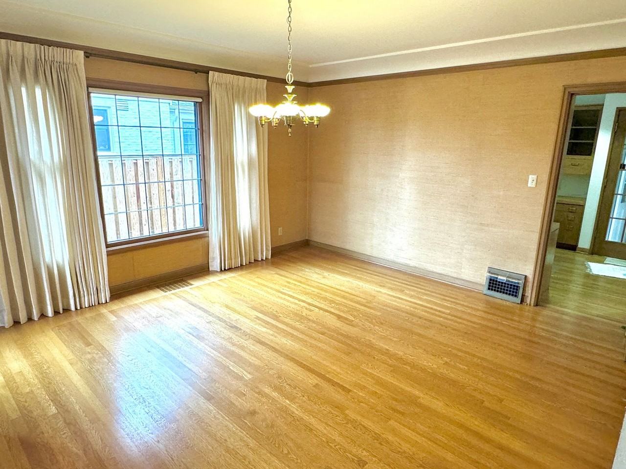 2645 Northeast Alameda Street - Photo 7 of 38