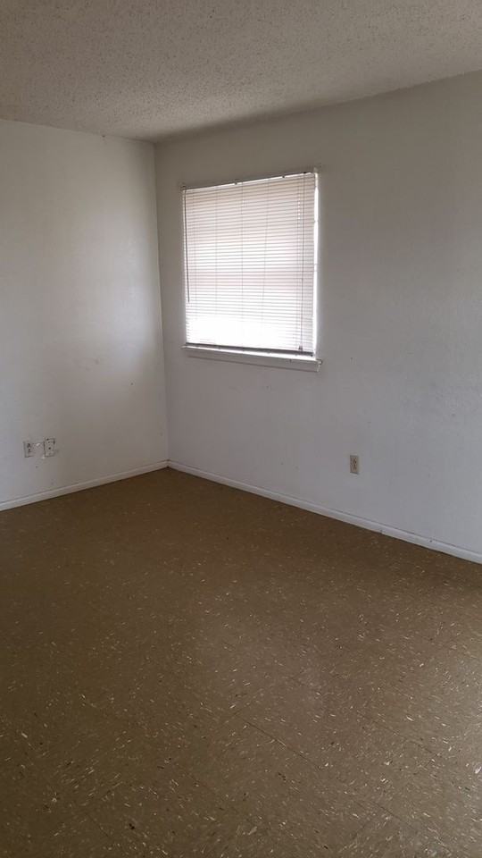 612 Crosbyton - Photo 3 of 26