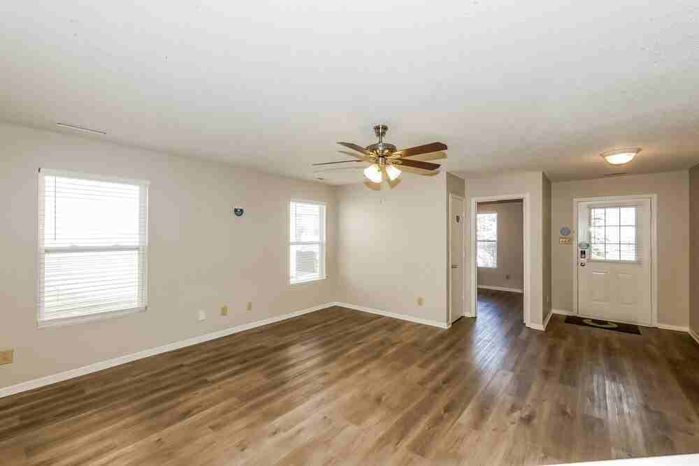 12203 Weathervane Dr - Photo 4 of 16