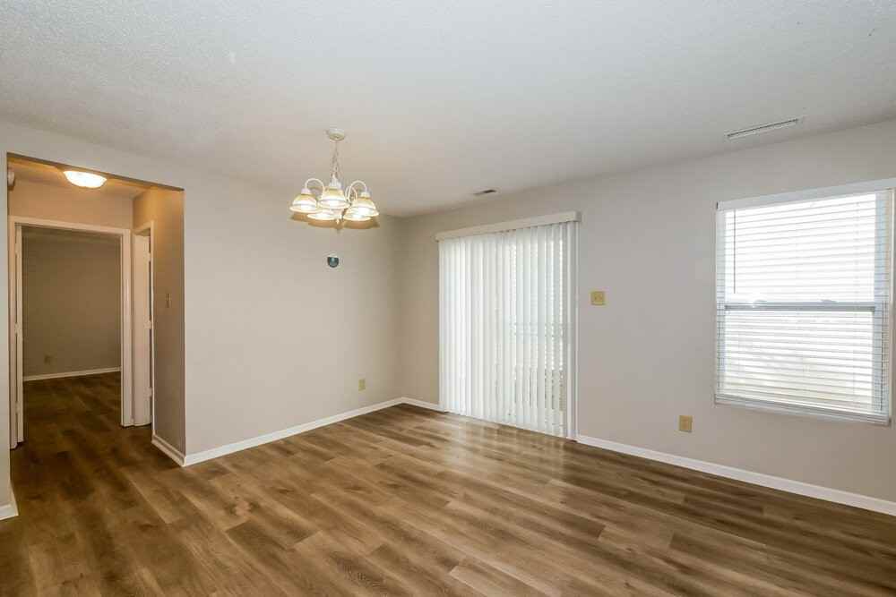 12203 Weathervane Dr - Photo 5 of 16